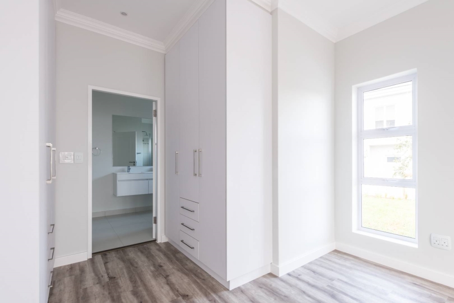 To Let 3 Bedroom Property for Rent in Val De Vie Estate Western Cape